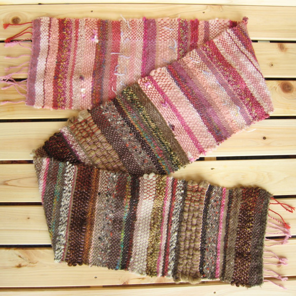 毛糸の手織りマフラー215 2枚目の画像