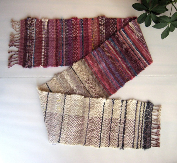 毛糸の手織りマフラー2105 3枚目の画像