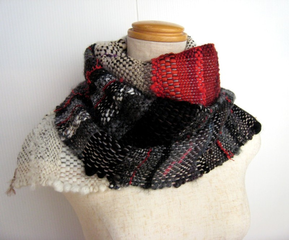 毛糸の手織りマフラー2108 1枚目の画像