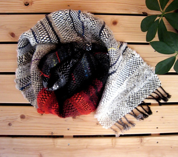 毛糸の手織りマフラー2108 4枚目の画像