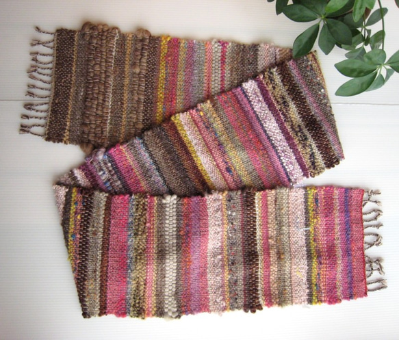 毛糸の手織りマフラー2109 3枚目の画像