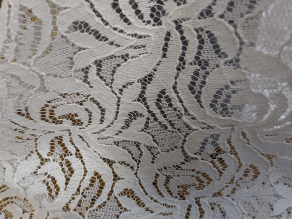 変わり花柄綿レース【オフ白】幅103cm×50cm　D/#LB5201TC 3枚目の画像