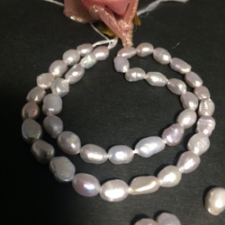 【穴有】淡水真珠　パール　シルバーカラー　15個 3枚目の画像