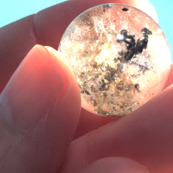 【天然石】ガーデンクォーツ　水晶　丸玉　1点 4枚目の画像