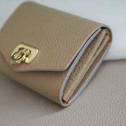 【オールレザー】柔らかい高級革使用　手縫い　ミニウォレット　ミニ財布　トゴ革　コンパクト　内側レザー 2枚目の画像