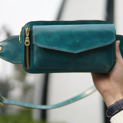 高級革使用 ボディーバッグ メンズバッグ 斜め掛け ワンショルダー