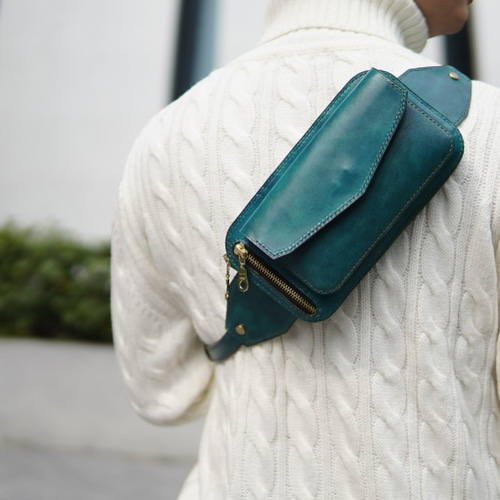 高級革使用 ボディーバッグ メンズバッグ 斜め掛け ワンショルダー