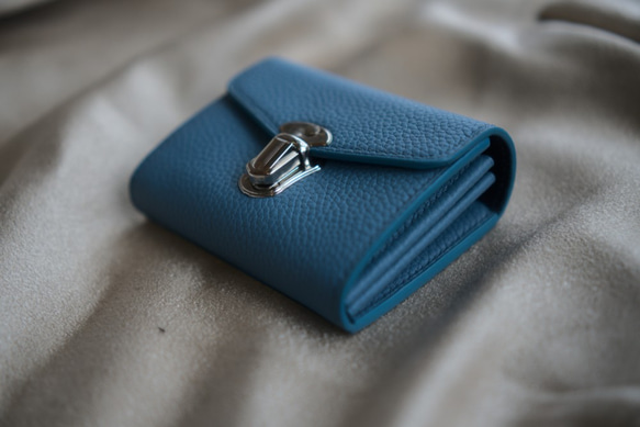 柔らかい高級革使用　手縫い　可愛い　ミニウォレット　ミニ財布　トゴ革　コンパクト　小物入れ 2枚目の画像