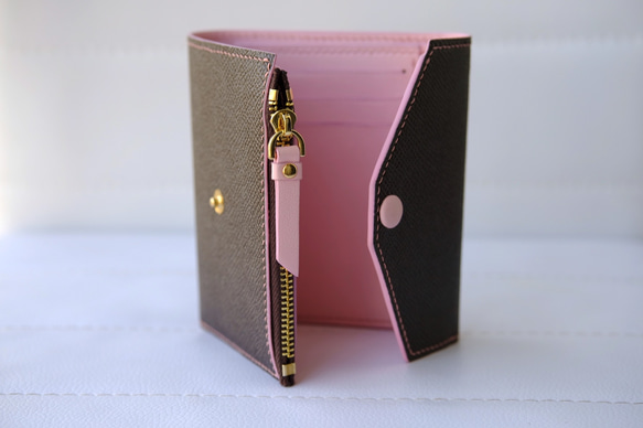 高級革使用　手縫い　三つ折り財布　ブラウンxピンク　コンパクト　ミニウォレット　財布　エプソン革　小物入れ 3枚目の画像