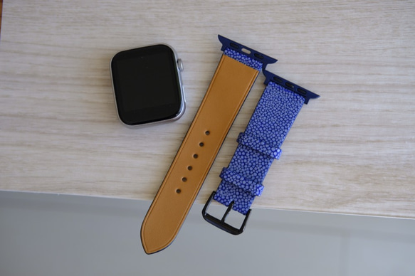 キャンペン中 高級革使用】スティングレイ　エイ革　Applewatchベルト　腕時計 バンド　ブルー 4枚目の画像