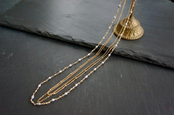 Signature - Necklace - gris petit パール（シルバー）× ゴールド 三連 ネックレス 1枚目の画像