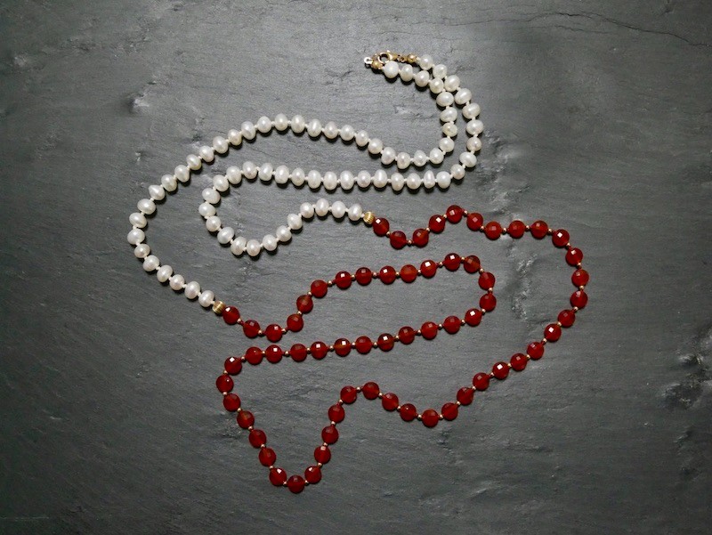Aurora #7 レッドアゲート（レッド） × パール（ホワイト） ロングネックレス