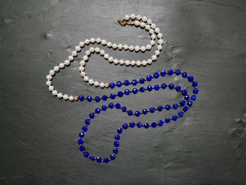 Aurora #8 ラピスラズリ（ブルー） × パール（ホワイト） ロングネックレス