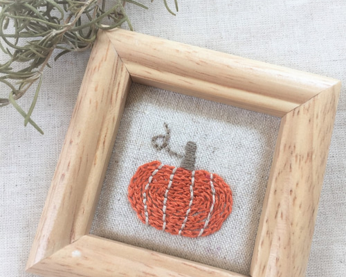 2510-1 刺繍フレーム 秋の実り どんぐり かぼちゃ きのこ ハロウィン 2510-1 刺繍フレーム 秋の実り どんぐり かぼちゃ きのこ ハロウィン