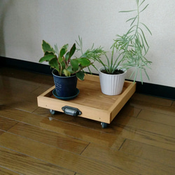 ✨10%OFF✨キャスター付き 木製プランターテーブル　　 （Sサイズ） 7枚目の画像