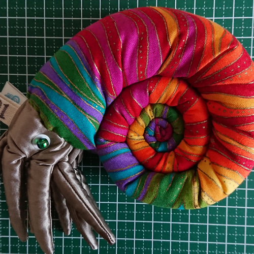 アンモナイトのぬいぐるみ 291 ぬいぐるみ ソラシャ 通販 9966397