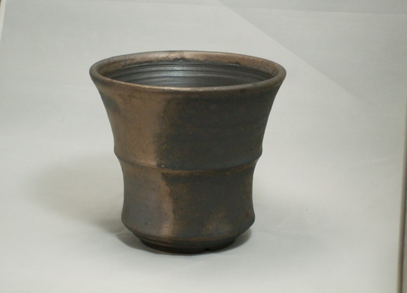 KinGinguro Youhen Pot (植木鉢） 1枚目の画像