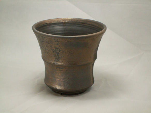 KinGinguro Youhen Pot (植木鉢） 2枚目の画像