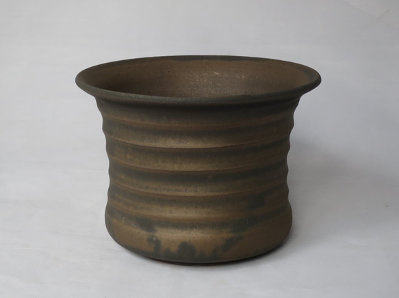 Charcoal Kuro Pot（植木鉢） 1枚目の画像