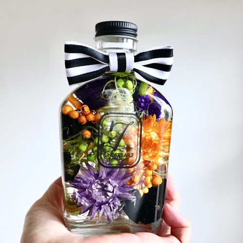 秋の新作☆ハロウィンハーバリウム ウィスキーボトル 秋の模様替え