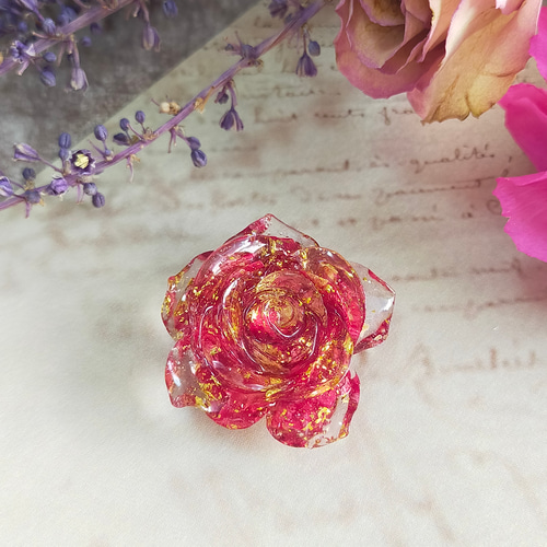 レジンヘアゴム　ミニ薔薇✨ レジン】ローズパーツでエレガントなヘアゴムを作りました/resin