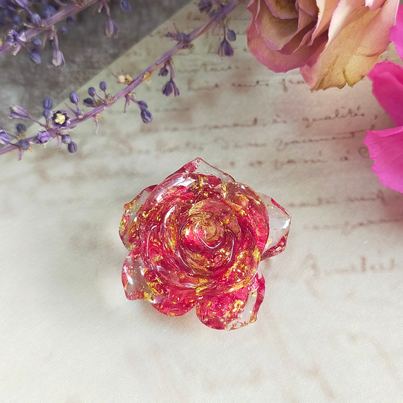 〜真紅の薔薇の指輪〜　リング　シンプル　バラ　ばら　林檎　りんご　リンゴ　レジン　クリア　ドライフラワー　赤　かわいい　 10枚目の画像