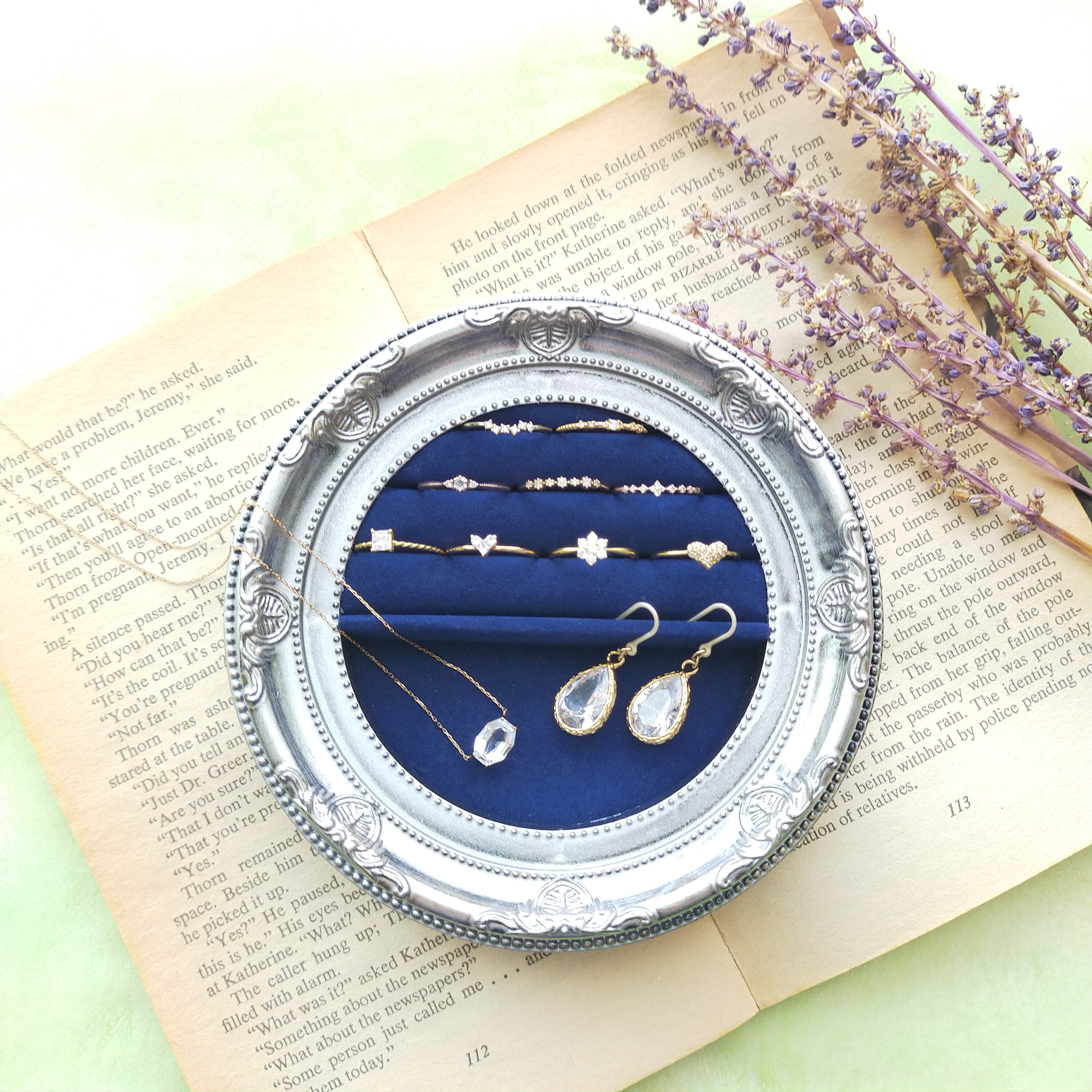 〜リング収納×フリーケース　丸型シルバー〜　リングスタンド　ジュエリーボックス　アクセサリー収納什器　円形　指輪置き