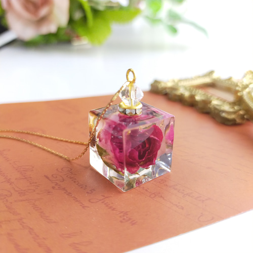 Jewelry i ネックレス レディース ローズネックレス プラチナ