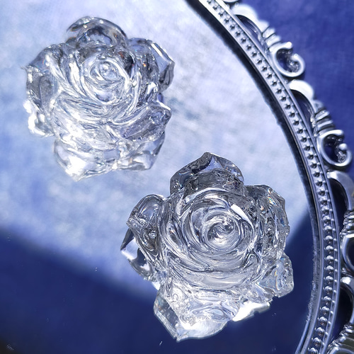 新作】薔薇球体レジンホワイトレースピアスイヤリング