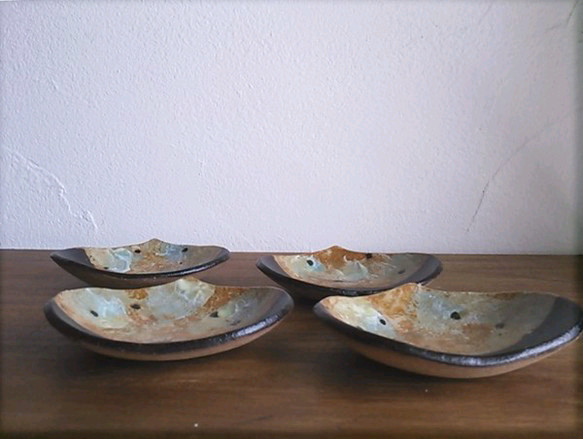 シリーズ　イロモヨウ 雫型小皿 5枚目の画像