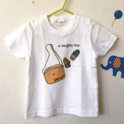 【名前入り】やんちゃ坊主（a naughty boy）Tシャツ 1枚目の画像