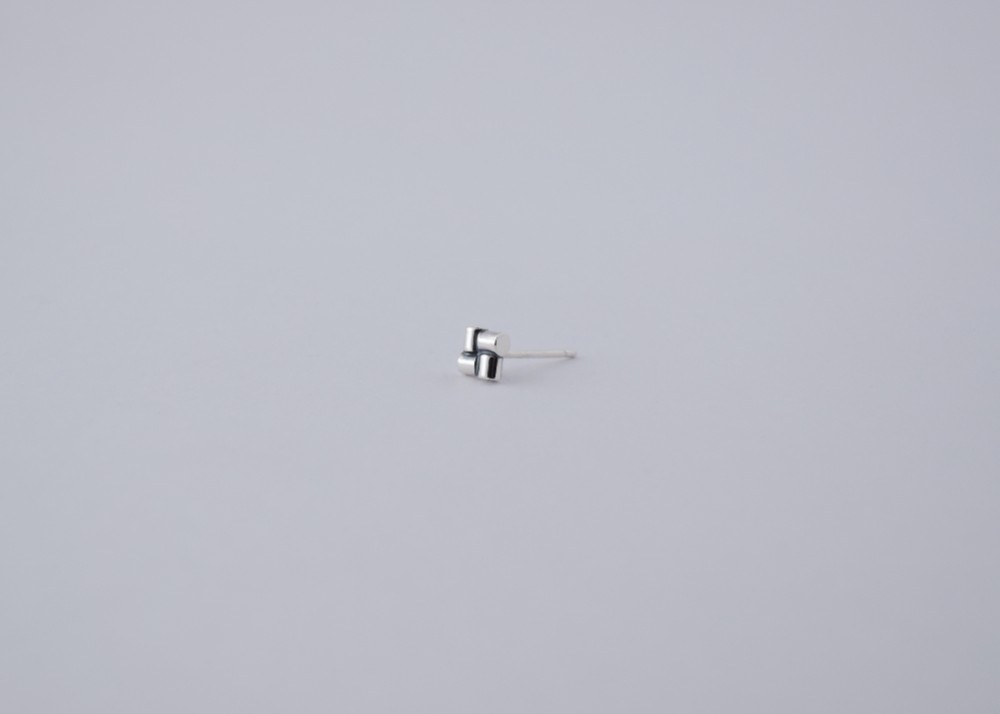 tata ピアス (ss)　１P