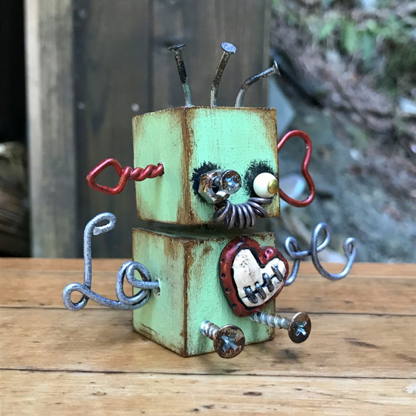木製ロボット　ハート ゾンビロボット　緑 2枚目の画像