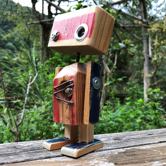 アンティーク風 木製ロボット 赤と紺 立体・オブジェ 桂丸 通販 アンティーク風 木製ロボット 赤と紺 立体・オブジェ 桂丸 通販