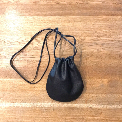 美品 BAGJACK レザーポシェット 巾着 レザーキンチャクポシェット ショルダーバッグ （ショルダー