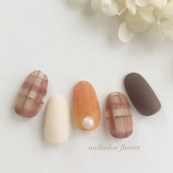 チェックネイル/ブラウンネイル／ブランケットネイル/上品/ブラウン