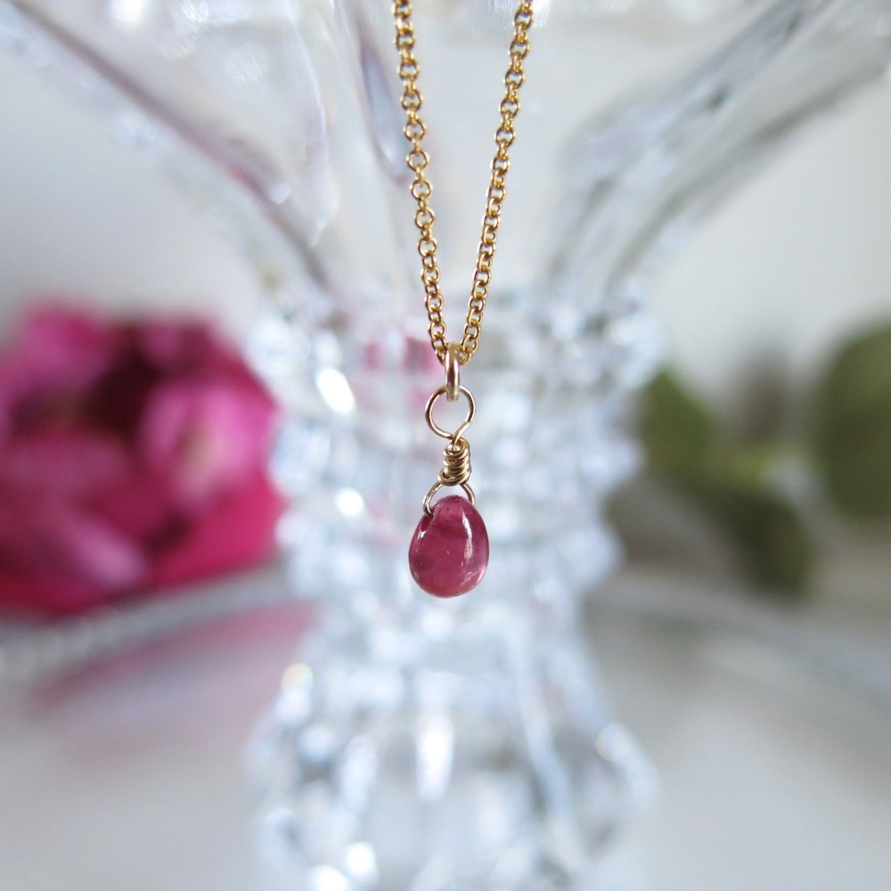 【Ruby】宝石質ルビーの一粒ネックレストップ ルビー ネックレス 一粒 18k レディース 宝石 1粒 首飾り