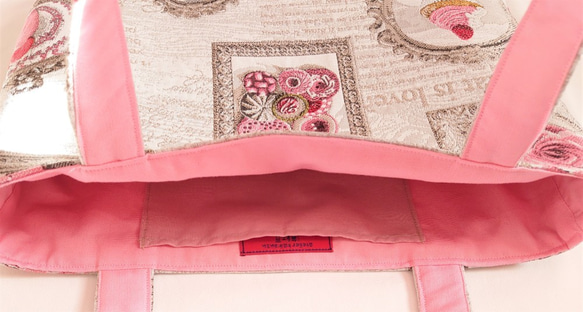 お菓子と薔薇がテーマのスペイン製ジャガード織りショルダートートバッグ 5枚目の画像