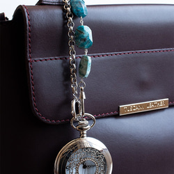 【懐中時計用バッグチャームチェーン】天然石ブルーアパタイト×シルバーチェーン 3枚目の画像