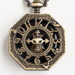 機械式手巻懐中時計 ネコ顔八角形フレーム アンティークゴールド オリジナル懐中時計チェーン付属 2枚目の画像
