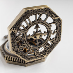 機械式手巻懐中時計 ネコ顔八角形フレーム アンティークゴールド オリジナル懐中時計チェーン付属 7枚目の画像