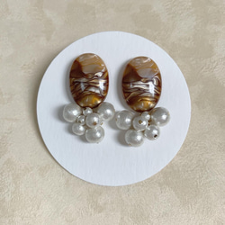イヤリング - BROWN marble/cotton perl 1枚目の画像
