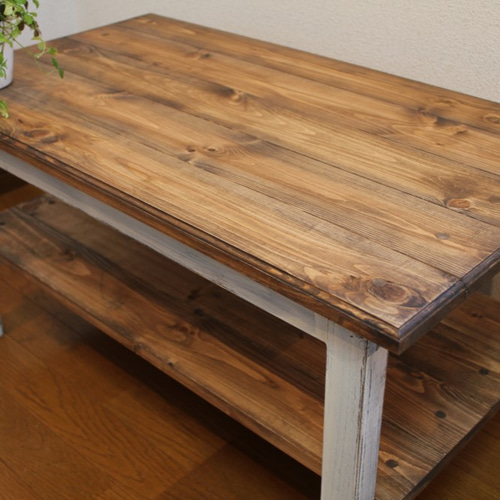 海外のハンドメイドアンティークテーブル