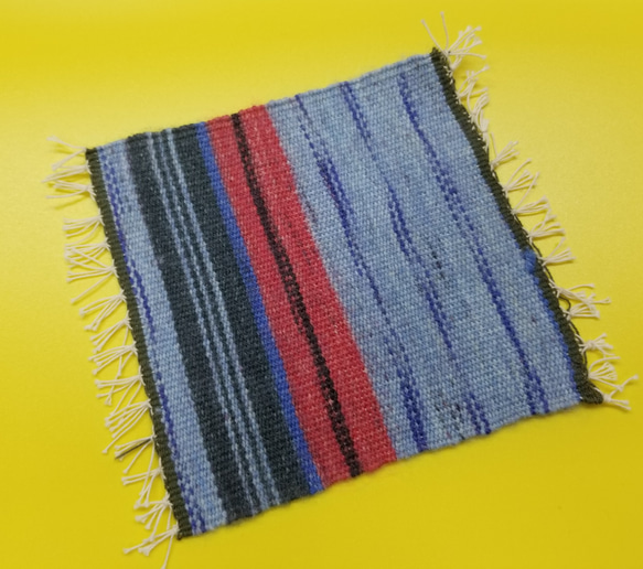 毛糸のコースター 3枚目の画像
