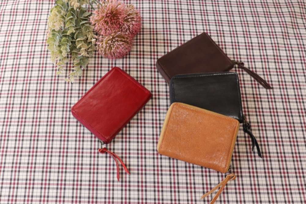 レザー×チェック柄ラウンドミニ財布 コンパクトウォレット□レッド□ 牛革 本革 スリムウォレット 送料無料　赤