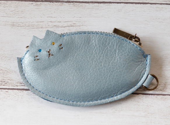 【オッドアイ・ブルー】猫　ネコソフトレザーコインケース 　スマートキーケース　 マルチケース 　小銭　新調　水色　ギフト 3枚目の画像