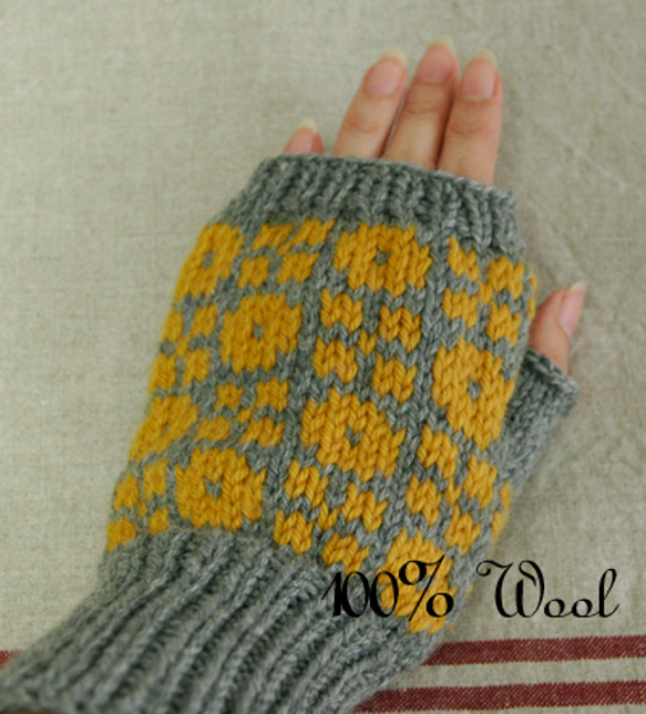 北欧風 編みこみミトン 手袋 ハンドメイド 手編み 3枚目の画像