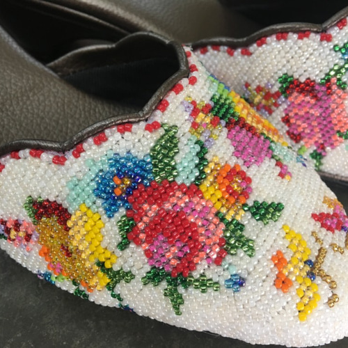 ◇ニョニャ ビーズ刺繍 サンダル◇ closed toes サンダル