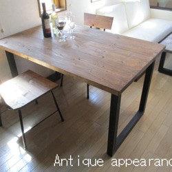 【サイズ約W1400×D750】アンティーク風ダイニングテーブル・角鉄脚アイアン　テーブル 1枚目の画像