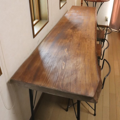 奥行き広めW1850一枚板ヒノキカウンターテーブルお店様 カフェ
